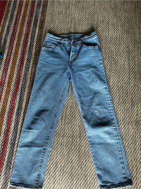 Levi's Women's Light Blue Ankle Jeans - 501 crop